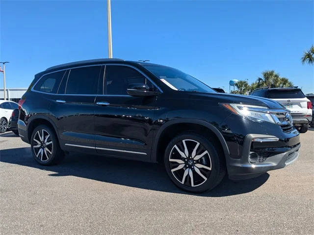 2022 Honda Pilot Touring 8-Passenger FWD photo