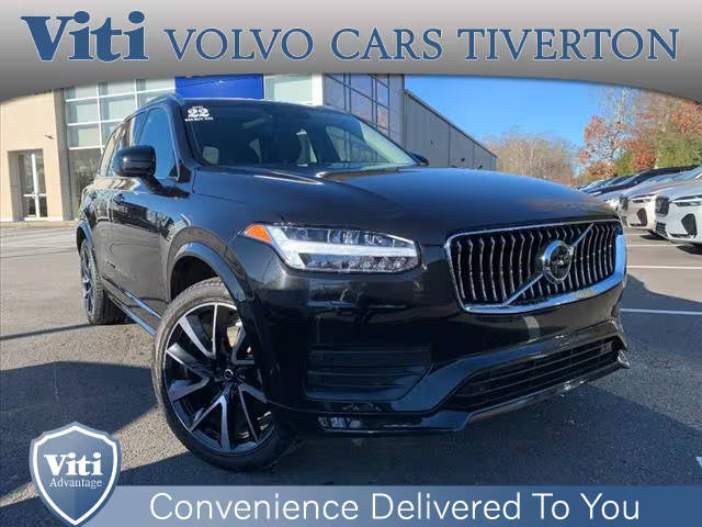 2022 Volvo XC90 Momentum AWD photo