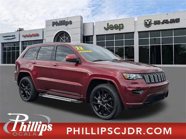 2022 Jeep Grand Cherokee Laredo X 4WD photo