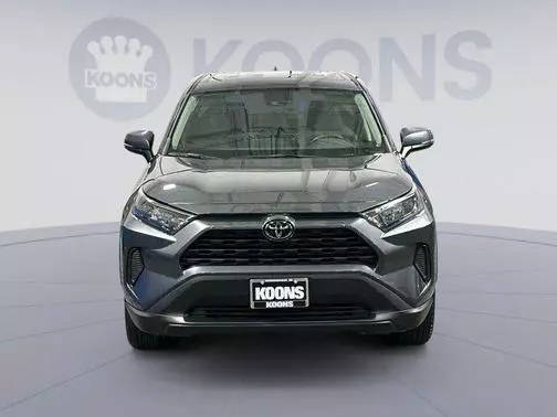 2022 Toyota RAV4 LE AWD photo