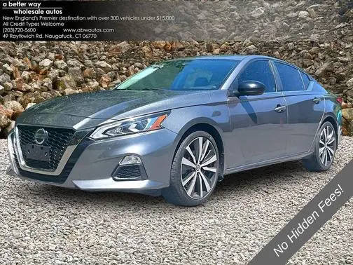 2022 Nissan Altima 2.5 SR FWD photo