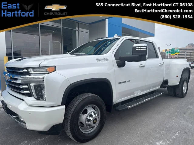 2022 Chevrolet Silverado 3500HD High Country 4WD photo