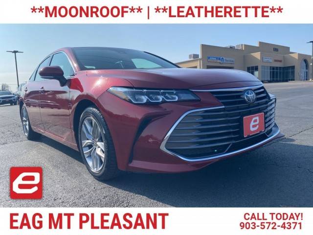 2022 Toyota Avalon Hybrid XLE FWD photo