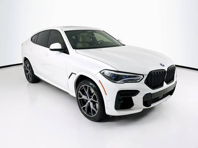 2022 BMW X6 M50i AWD photo