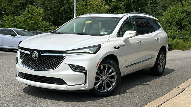 2022 Buick Enclave Avenir AWD photo