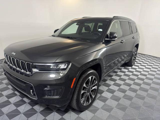 2022 Jeep Grand Cherokee L Overland RWD photo