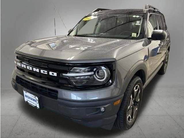 2022 Ford Bronco Sport Outer Banks 4WD photo