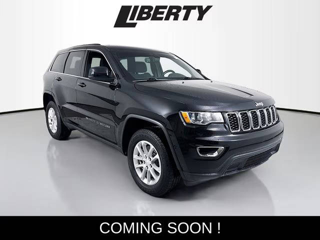 2022 Jeep Grand Cherokee Laredo E 4WD photo