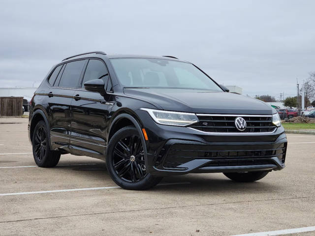 2022 Volkswagen Tiguan SE R-Line Black FWD photo