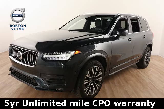 2022 Volvo XC90 Momentum AWD photo