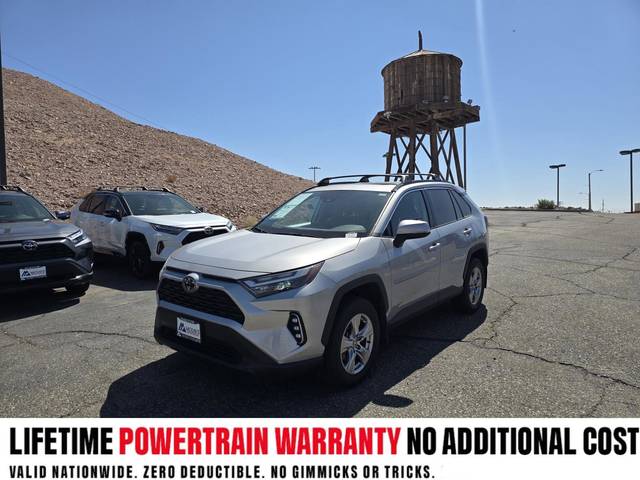 2022 Toyota RAV4 XLE FWD photo