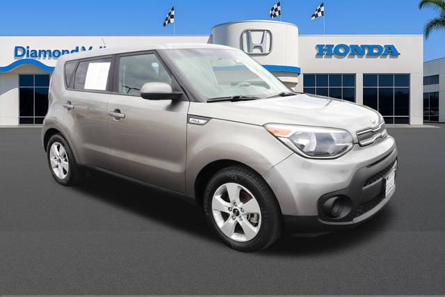 2018 Kia Soul Base FWD photo