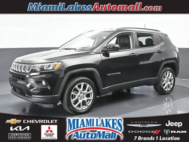 2022 Jeep Compass Latitude Lux 4WD photo