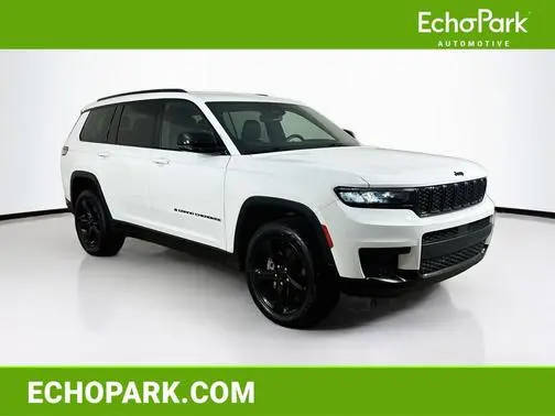 2022 Jeep Grand Cherokee L Altitude 4WD photo