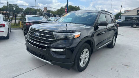2022 Ford Explorer XLT 4WD photo
