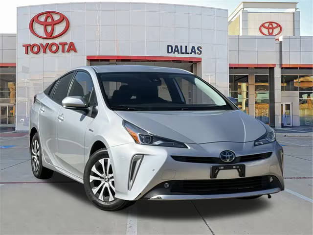 2022 Toyota Prius LE AWD photo
