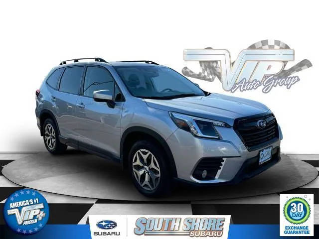 2022 Subaru Forester Premium AWD photo