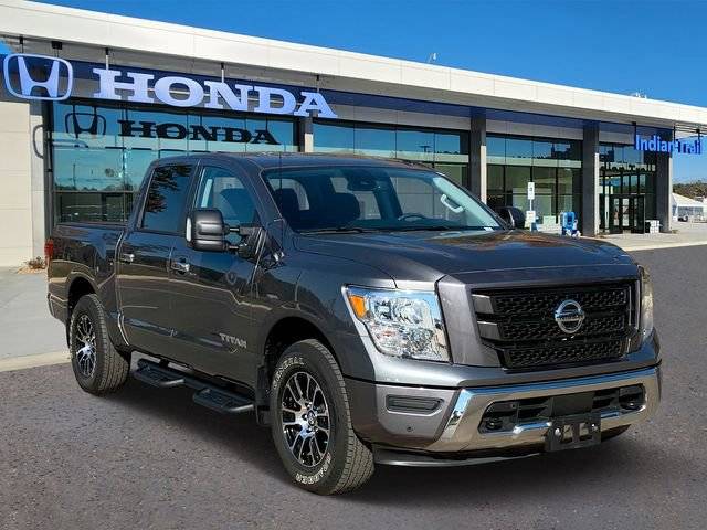 2021 Nissan Titan SV 4WD photo