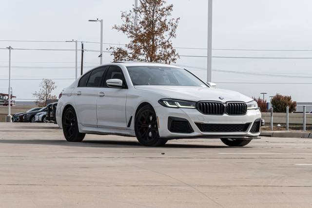2022 BMW 5 Series 530i RWD photo