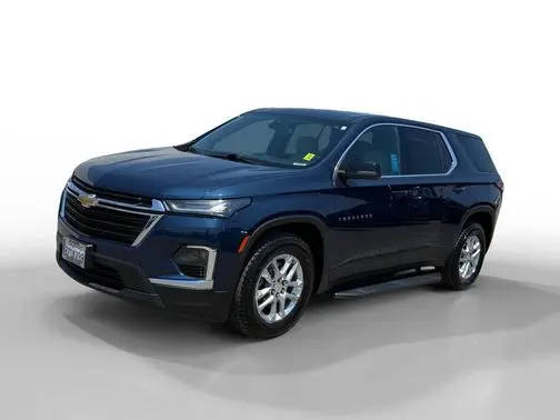 2022 Chevrolet Traverse LS AWD photo