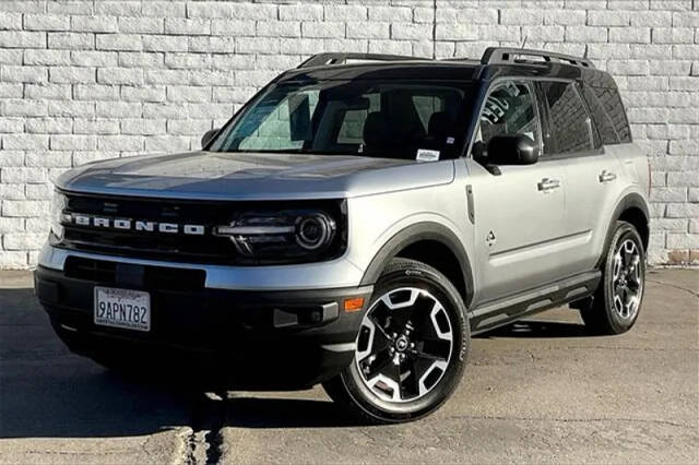 2022 Ford Bronco Sport Outer Banks 4WD photo