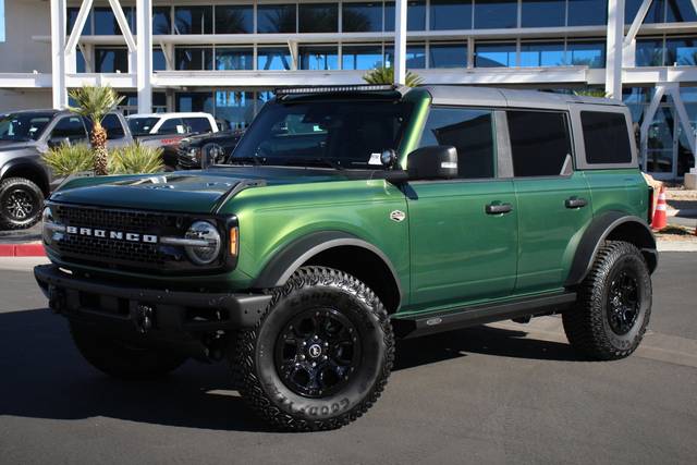 2022 Ford Bronco 4 Door Wildtrak 4WD photo