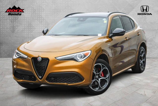 2022 Alfa Romeo Stelvio Veloce AWD photo