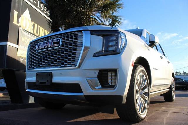 2022 GMC Yukon XL Denali RWD photo
