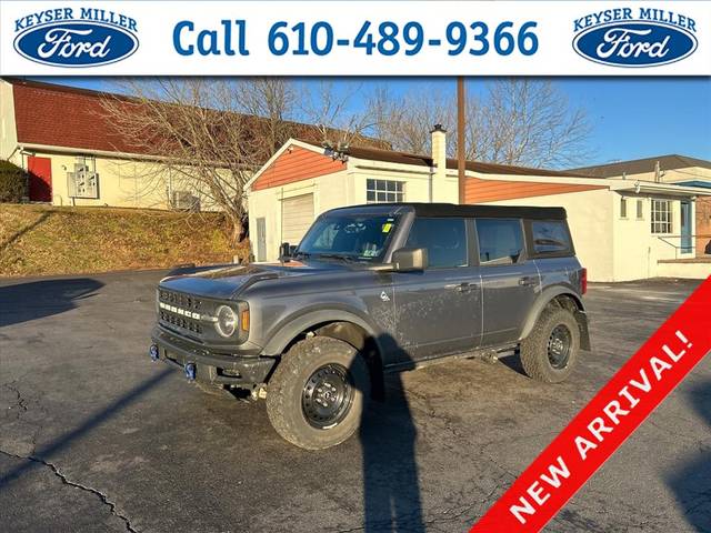 2022 Ford Bronco 4 Door Black Diamond 4WD photo