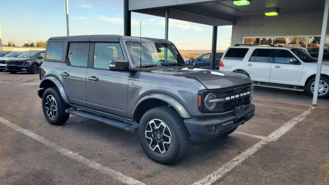 2021 Ford Bronco 4 Door Outer Banks 4WD photo