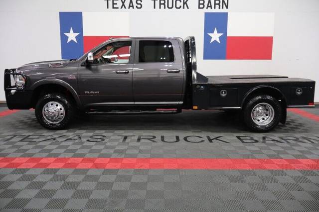 2022 Ram 3500 Laramie 4WD photo