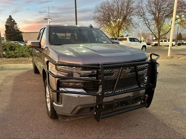 2022 Chevrolet Silverado 1500 LT 4WD photo