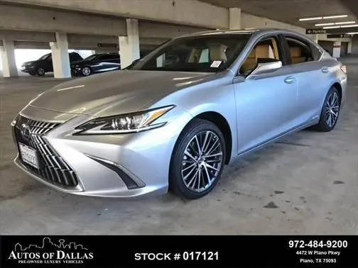 2022 Lexus ES ES 300h FWD photo