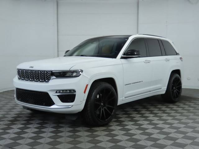 2022 Jeep Grand Cherokee Summit 4WD photo