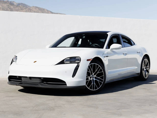 2022 Porsche Taycan  RWD photo