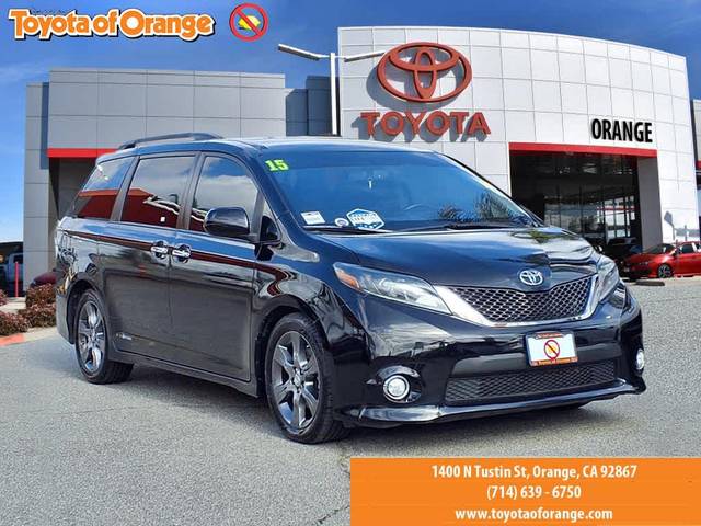 2015 Toyota Sienna SE FWD photo
