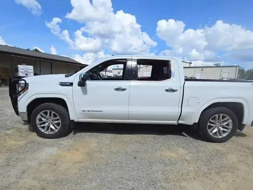 2022 GMC Sierra 1500 SLT 4WD photo