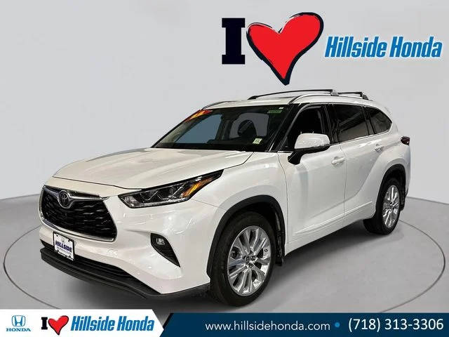 2022 Toyota Highlander Limited AWD photo