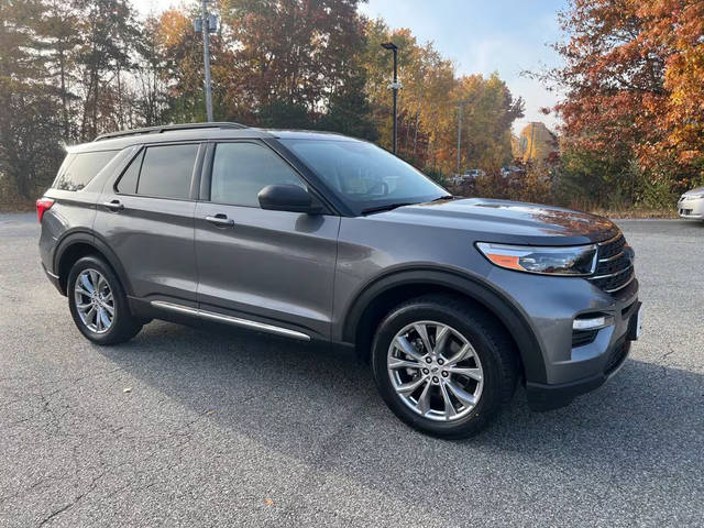 2022 Ford Explorer XLT 4WD photo