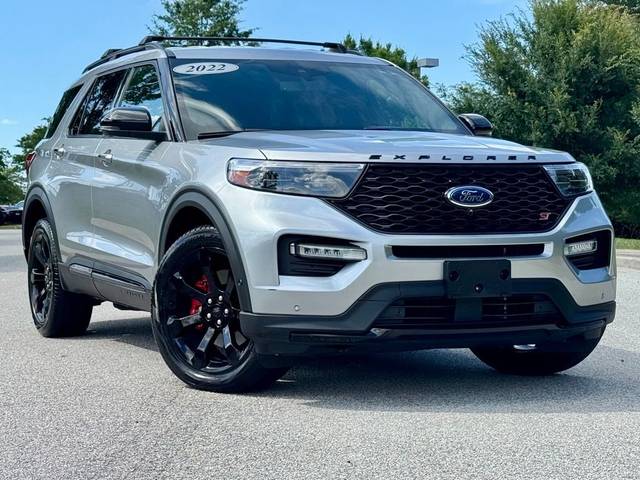 2022 Ford Explorer ST 4WD photo
