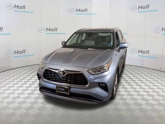 2022 Toyota Highlander Platinum AWD photo