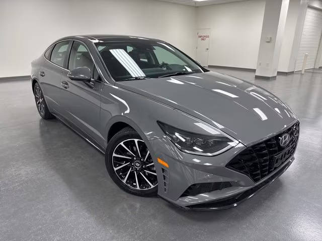 2022 Hyundai Sonata Limited FWD photo