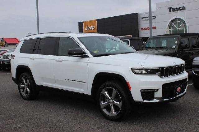 2022 Jeep Grand Cherokee L Limited 4WD photo