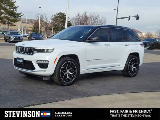 2022 Jeep Grand Cherokee Summit Reserve 4WD photo