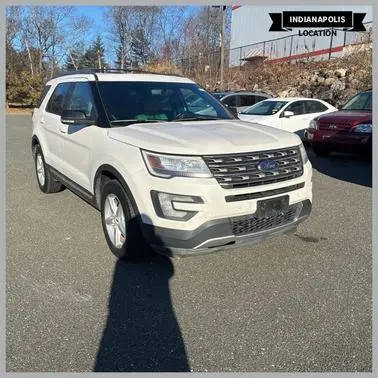 2016 Ford Explorer XLT 4WD photo
