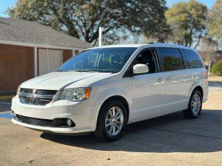 2019 Dodge Grand Caravan SXT FWD photo