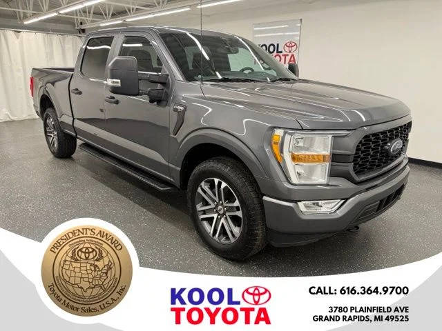 2022 Ford F-150 XL 4WD photo
