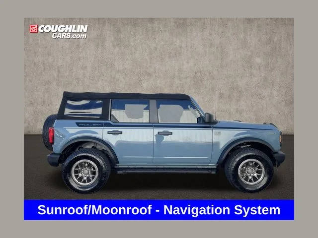 2022 Ford Bronco 4 Door Base 4WD photo