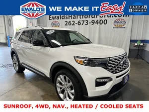 2022 Ford Explorer Platinum 4WD photo