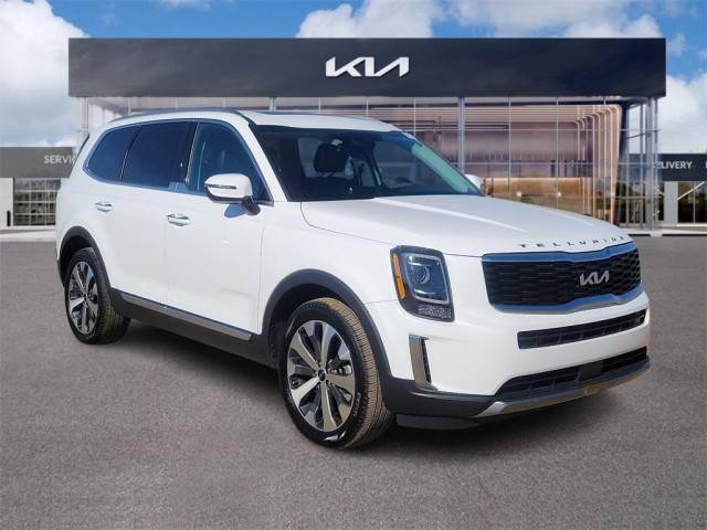 2022 Kia Telluride S AWD photo